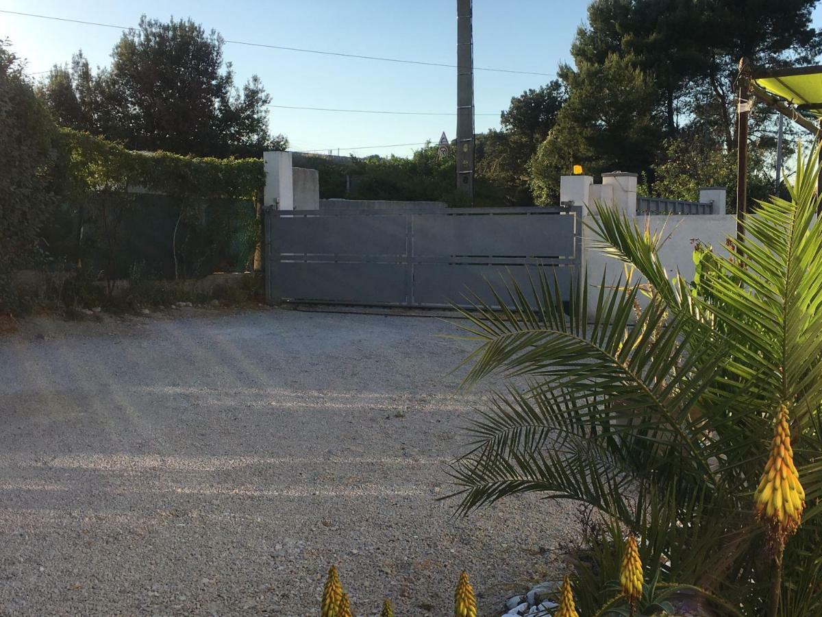 Appart. 4 Pers A 6 Kms De Cassis Avec Acces Piscine Roquefort-la-Bédoule Exterior foto